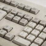 clavier azerty vu de dessus gros plan